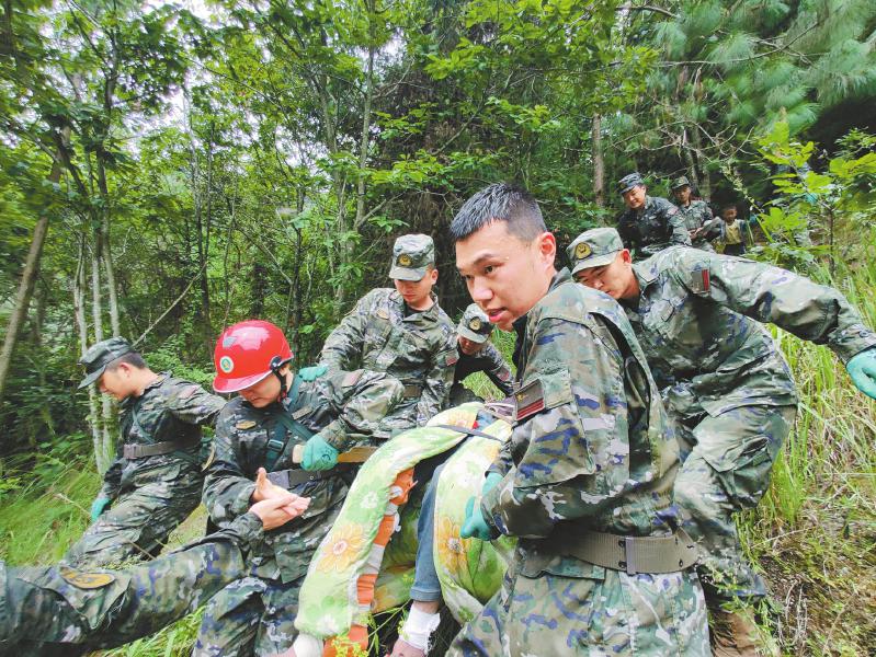 9月6日，武警.jpg