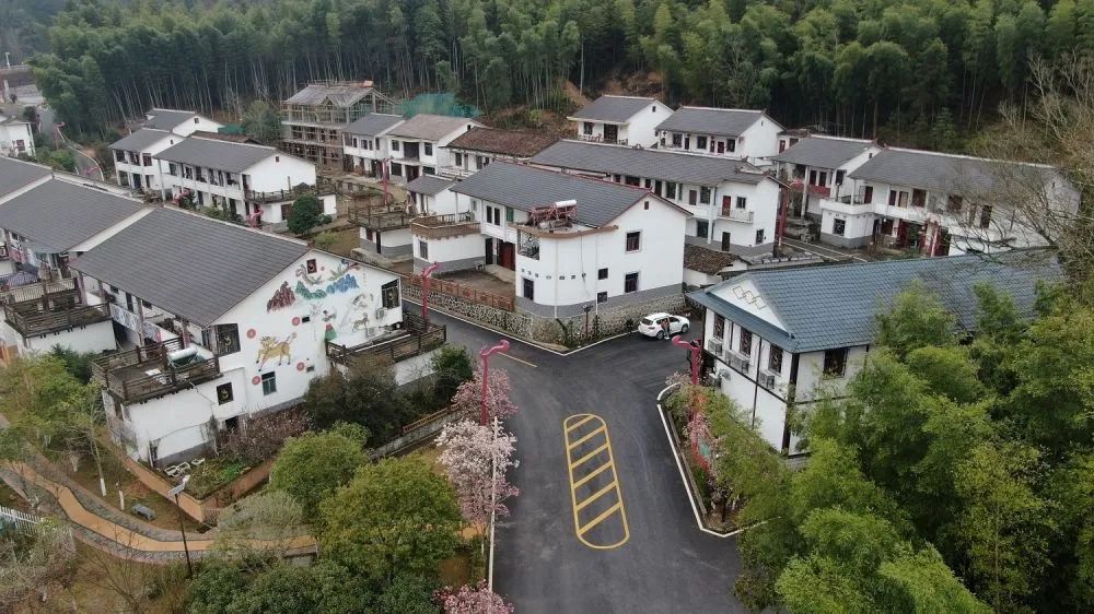 江西資溪縣烏石鎮(zhèn)新月畬族村景象。新華社記者 彭昭之 攝